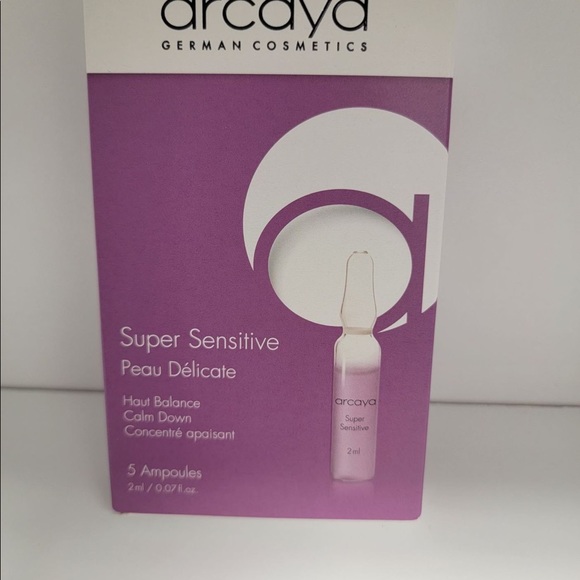 Calming Skin Serum - Picture 1 of 3